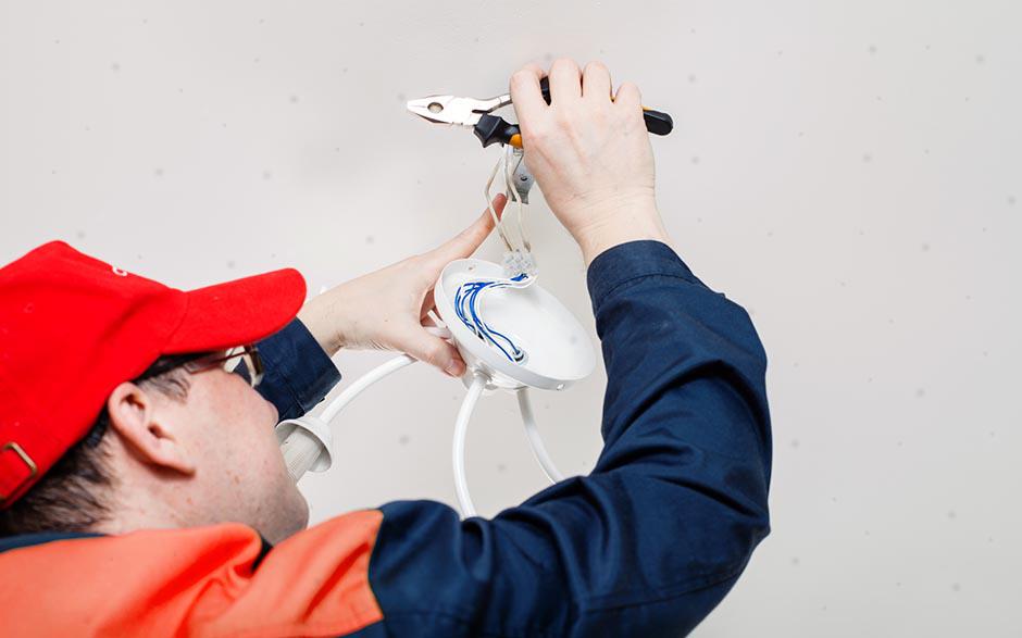 électricien en urgence Mantes-la-Jolie